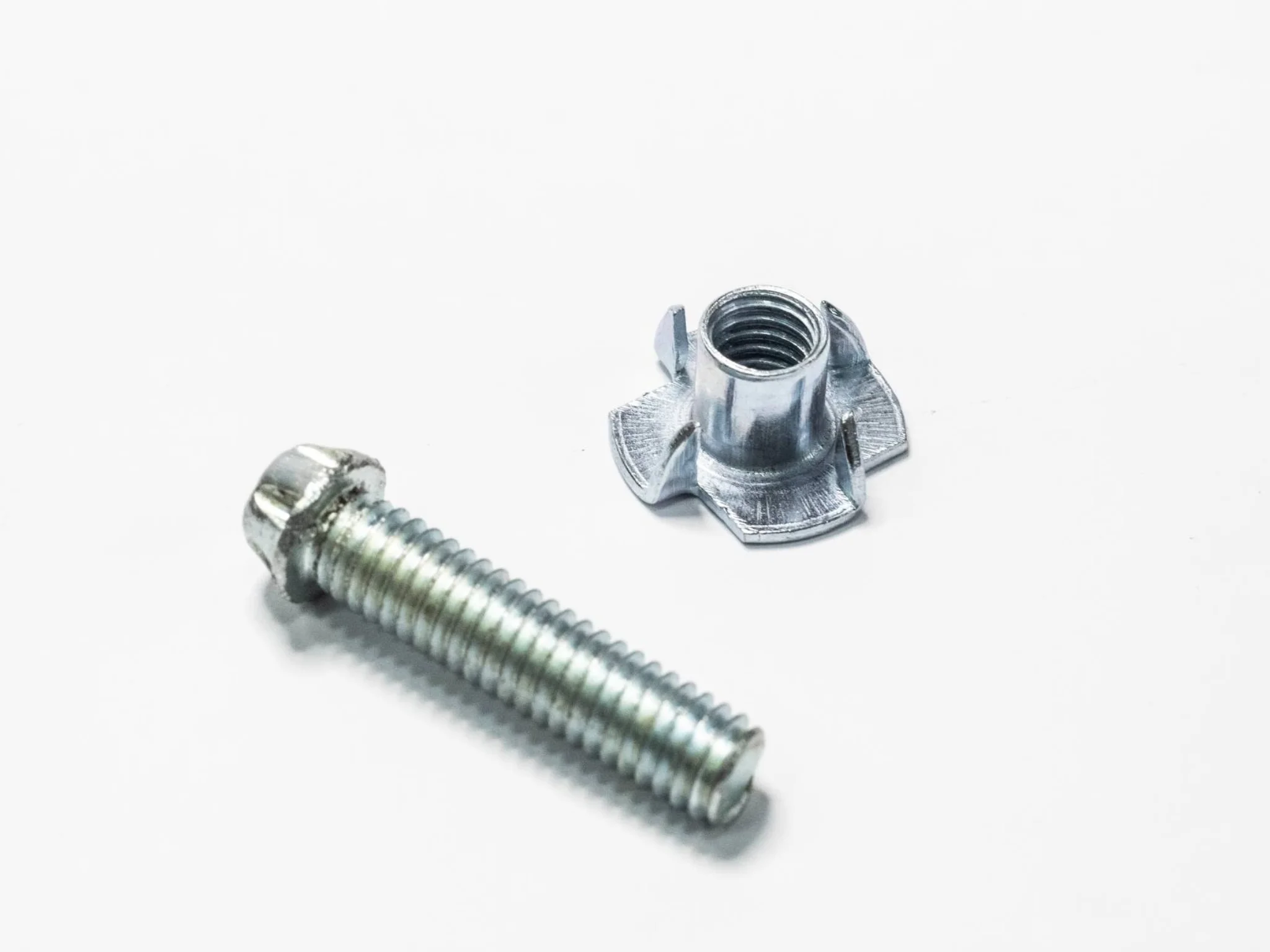 Parafusos com Porca Garra para kit Camar&atilde;o